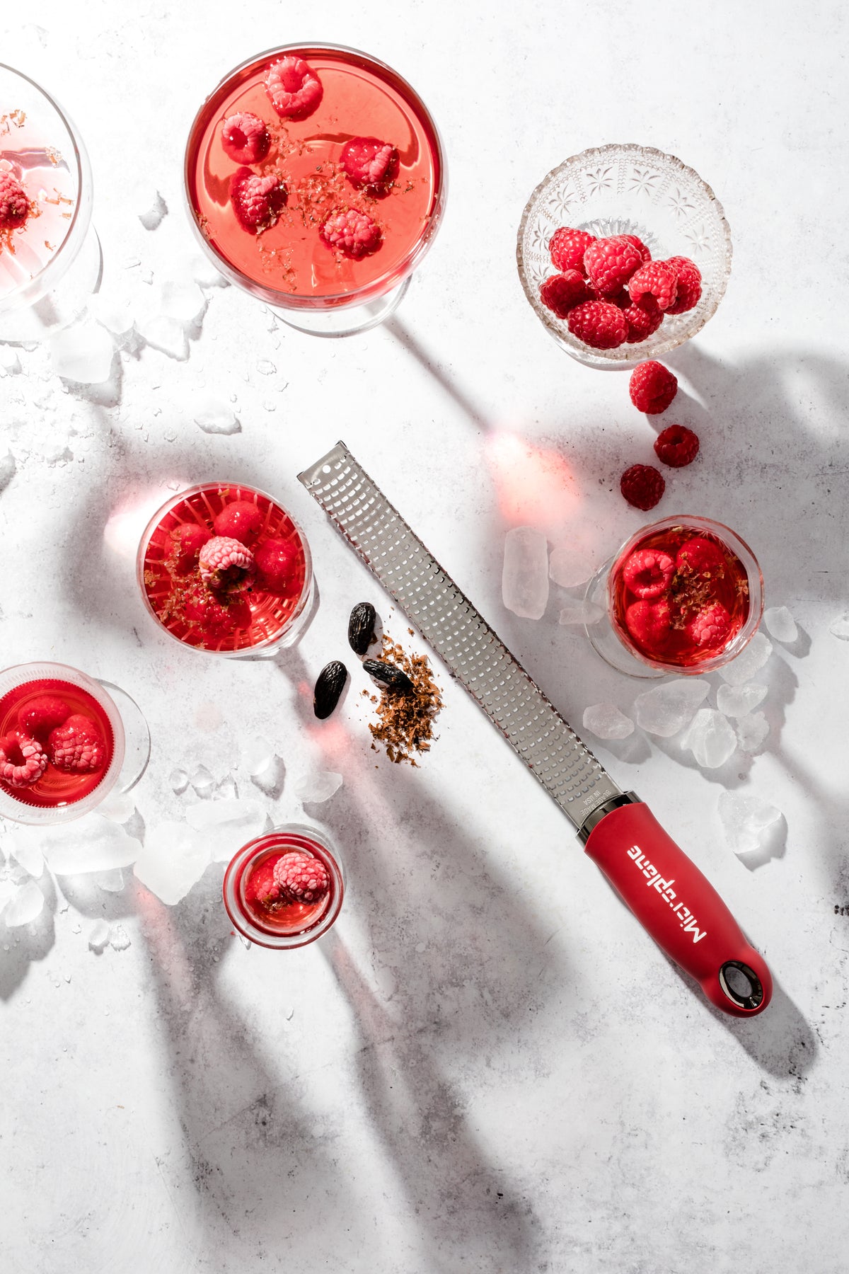 Microplane Premium Zester Reibe Granatapfel rot